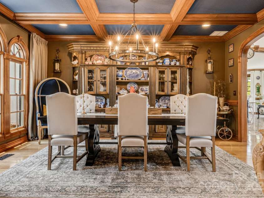 76 Bradford Vista, Fletcher, NC 28732.  MLS# CAR4279967, YatesRealty ID 29309. Elegant Formal Dining Area