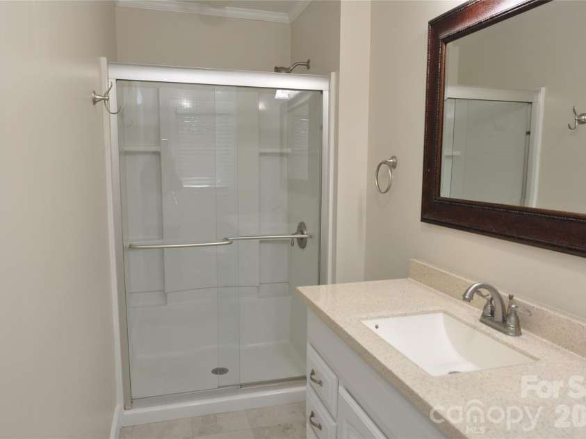 109 Shamrock Drive, Chester, SC 29706.  MLS# CAR4342037, YatesRealty ID 2931. 