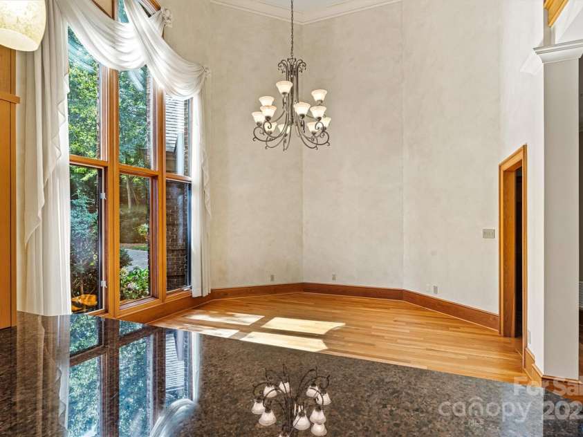 1043 Rolling Green Drive, Newton, NC 28658.  MLS# CAR4284438, YatesRealty ID 29310. 