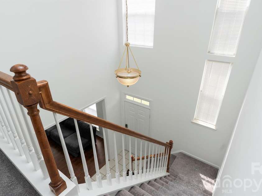 11807 Song Sparrow Lane, Charlotte, NC 28269.  MLS# CAR4391821, YatesRealty ID 29310. 