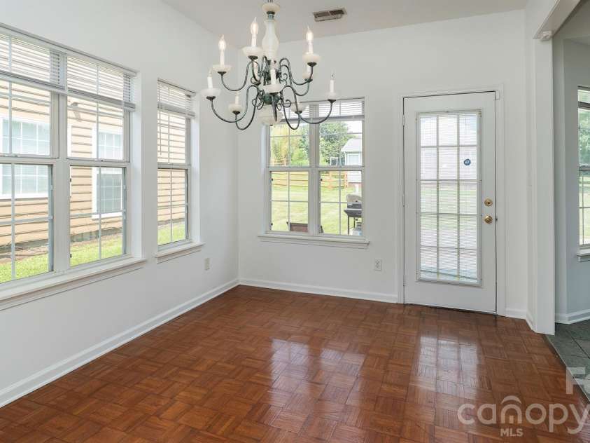 11807 Song Sparrow Lane, Charlotte, NC 28269.  MLS# CAR4391821, YatesRealty ID 29310. 