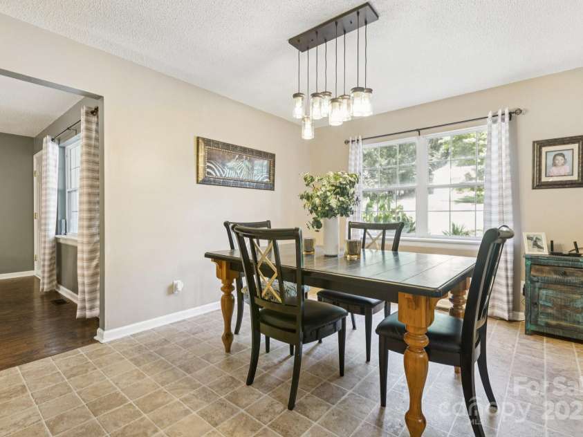 125 Mills Forest Lane, Mooresville, NC 28117.  MLS# CAR4284416, YatesRealty ID 29311. 