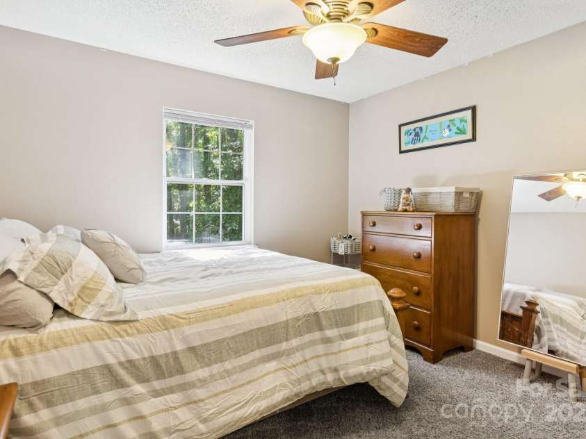 125 Mills Forest Lane, Mooresville, NC 28117.  MLS# CAR4284416, YatesRealty ID 29311. 