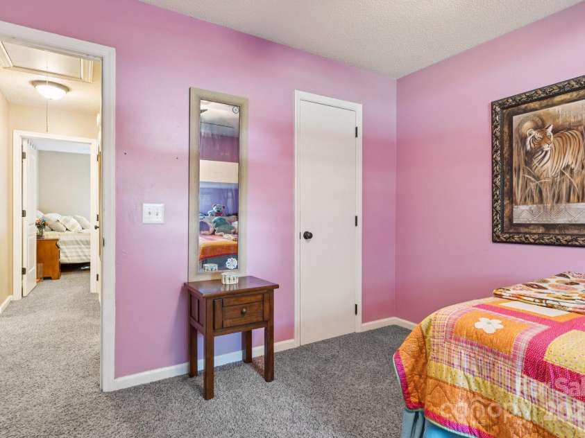 125 Mills Forest Lane, Mooresville, NC 28117.  MLS# CAR4284416, YatesRealty ID 29311. 