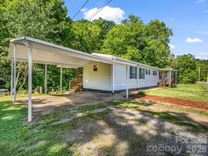 8 Don Felmet Road, Leicester, NC 28748.  MLS# CAR4390735, YatesRealty ID 29311. 