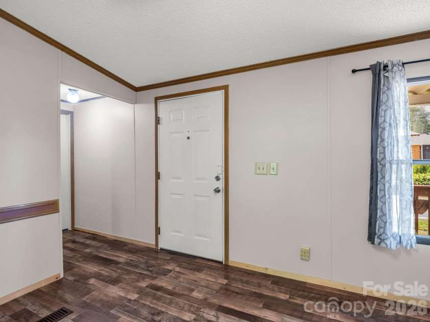 8 Don Felmet Road, Leicester, NC 28748.  MLS# CAR4390735, YatesRealty ID 29311. 