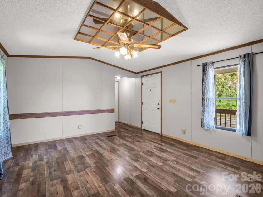 8 Don Felmet Road, Leicester, NC 28748.  MLS# CAR4390735, YatesRealty ID 29311. 