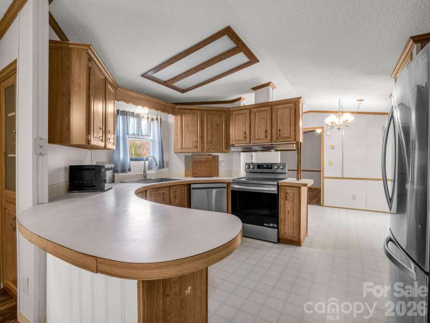 8 Don Felmet Road, Leicester, NC 28748.  MLS# CAR4390735, YatesRealty ID 29311. 