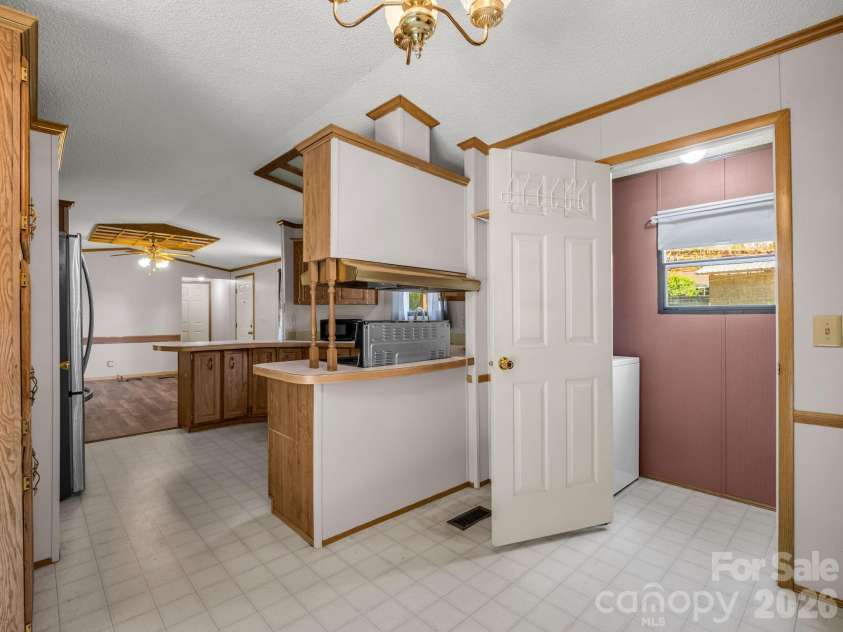8 Don Felmet Road, Leicester, NC 28748.  MLS# CAR4390735, YatesRealty ID 29311. 