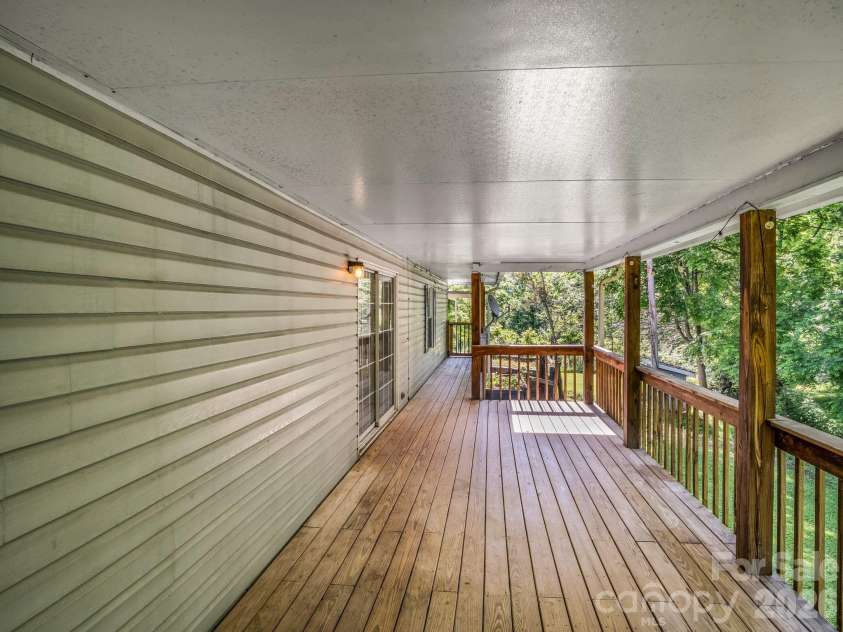 8 Don Felmet Road, Leicester, NC 28748.  MLS# CAR4390735, YatesRealty ID 29311. 