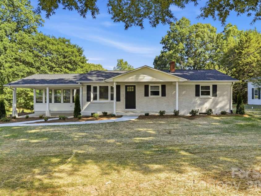 1524 Williams Road, Lewisville, NC 27023.  MLS# CAR4391321, YatesRealty ID 29312. 