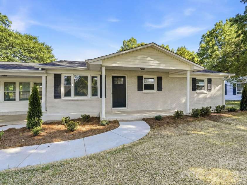 1524 Williams Road, Lewisville, NC 27023.  MLS# CAR4391321, YatesRealty ID 29312. 