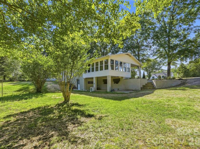 1524 Williams Road, Lewisville, NC 27023.  MLS# CAR4391321, YatesRealty ID 29312. 