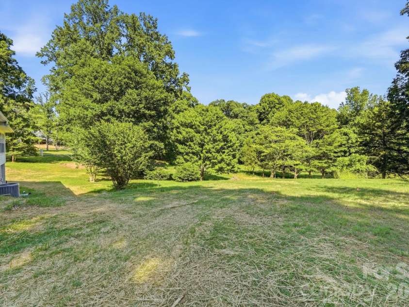 1524 Williams Road, Lewisville, NC 27023.  MLS# CAR4391321, YatesRealty ID 29312. 
