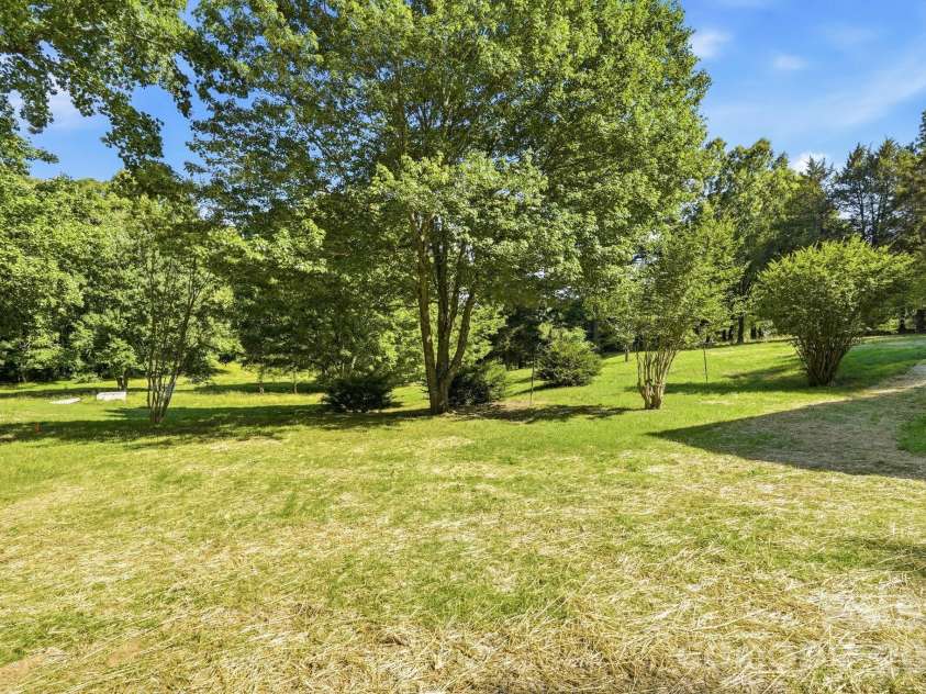 1524 Williams Road, Lewisville, NC 27023.  MLS# CAR4391321, YatesRealty ID 29312. 