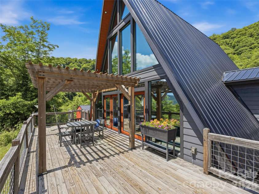 1877 Wilson Cove Road, Canton, NC 28716.  MLS# CAR4388095, YatesRealty ID 29313. 