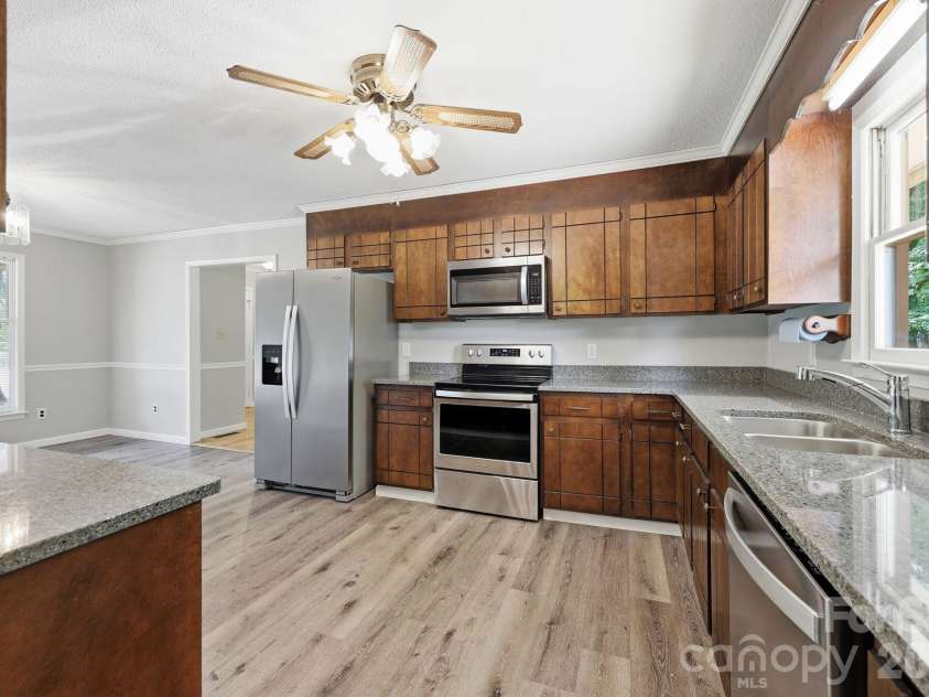 302 Mccoy Road, Salisbury, NC 28144.  MLS# CAR4390796, YatesRealty ID 29314. 