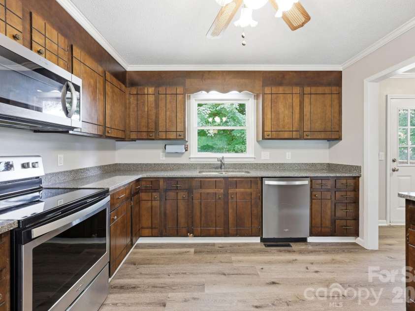 302 Mccoy Road, Salisbury, NC 28144.  MLS# CAR4390796, YatesRealty ID 29314. 
