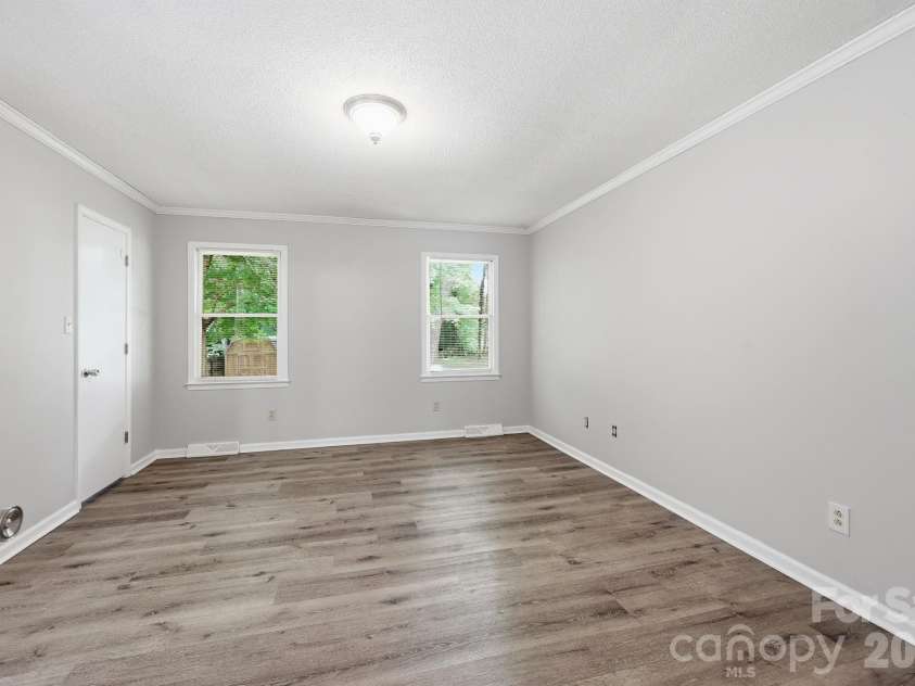 302 Mccoy Road, Salisbury, NC 28144.  MLS# CAR4390796, YatesRealty ID 29314. 