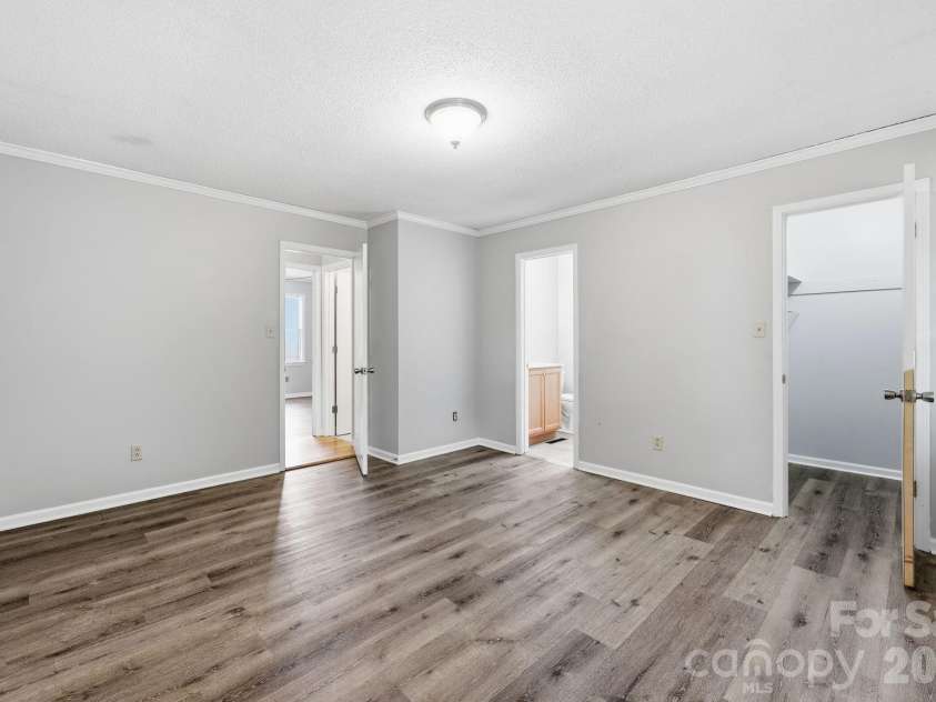 302 Mccoy Road, Salisbury, NC 28144.  MLS# CAR4390796, YatesRealty ID 29314. 