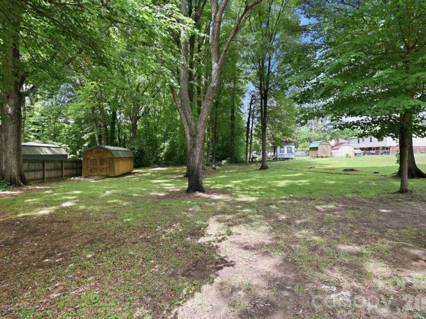 302 Mccoy Road, Salisbury, NC 28144.  MLS# CAR4390796, YatesRealty ID 29314. 