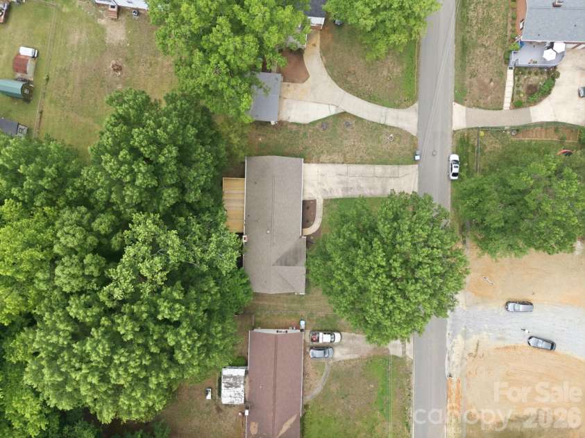 302 Mccoy Road, Salisbury, NC 28144.  MLS# CAR4390796, YatesRealty ID 29314. 