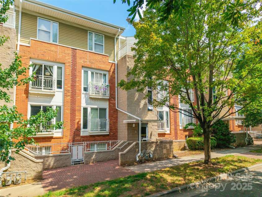 3629 Warp Street, Charlotte, NC 28205.  MLS# CAR4283021, YatesRealty ID 29314. 