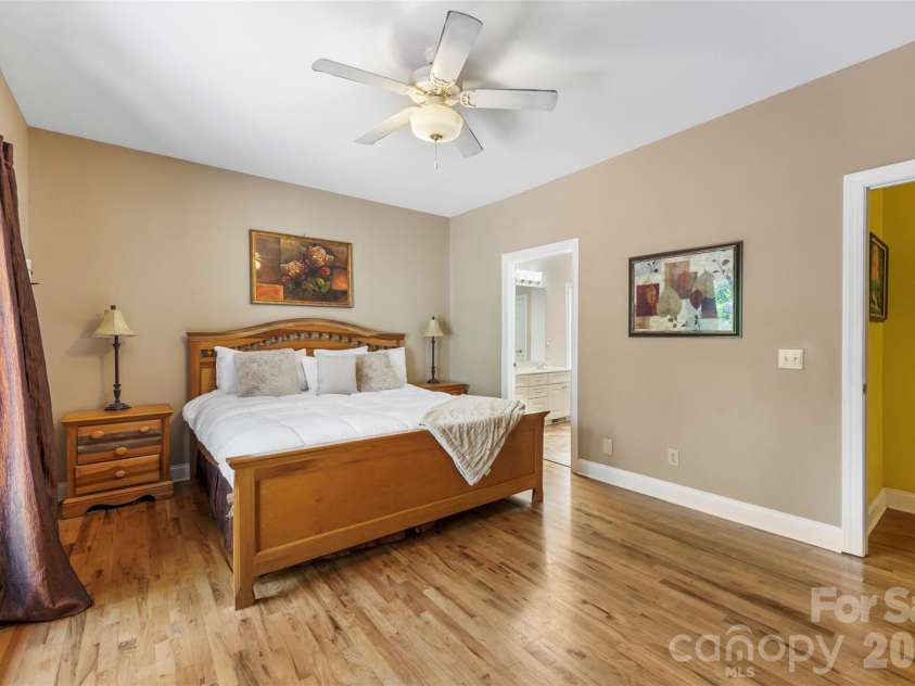 104 Tallwood Drive, Shelby, NC 28152.  MLS# CAR4280185, YatesRealty ID 29316. 