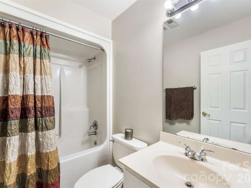 104 Tallwood Drive, Shelby, NC 28152.  MLS# CAR4280185, YatesRealty ID 29316. Upper Bathroom