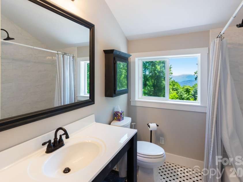 1621 Upward Way, Waynesville, NC 28786.  MLS# CAR4385302, YatesRealty ID 29316. Upstairs Full Bath
