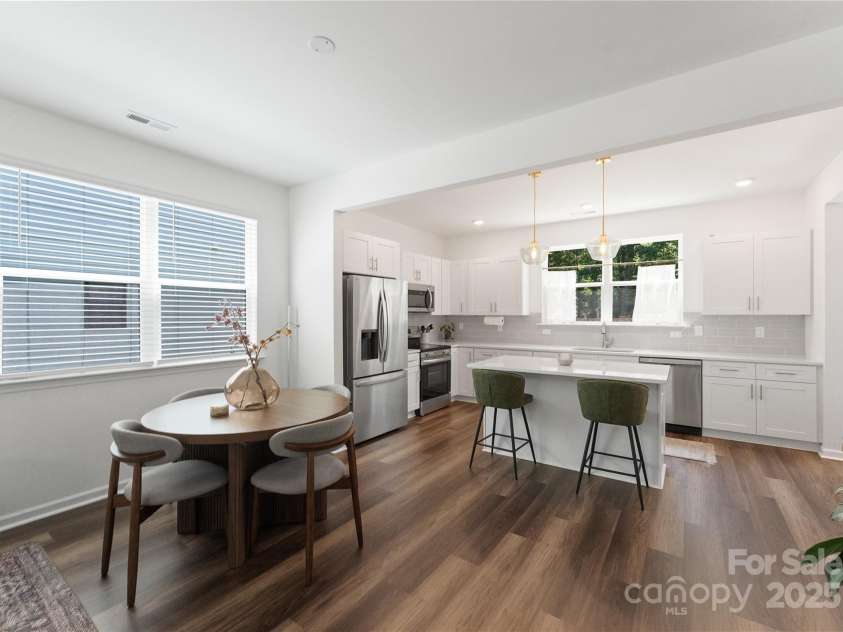 1824 Purser Drive, Charlotte, NC 28215.  MLS# CAR4285600, YatesRealty ID 29317. 