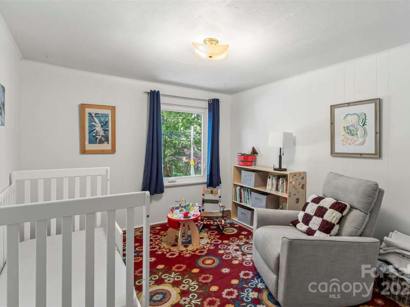 300 Patton Street, Morganton, NC 28655.  MLS# CAR4286372, YatesRealty ID 29318. 