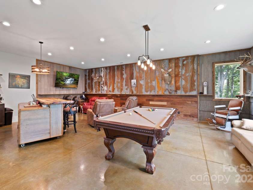 231 Tower Circle, Laurel Park, NC 28739.  MLS# CAR4276867, YatesRealty ID 29319. 