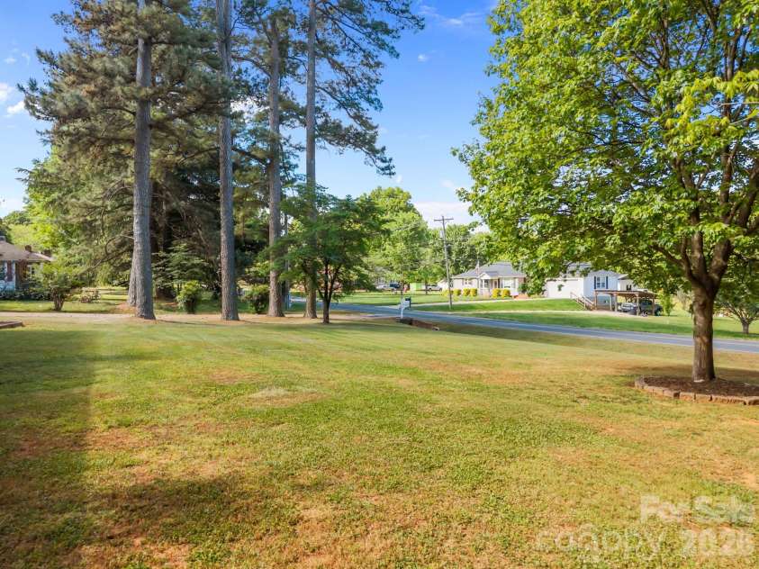 745 Dukeville Road, Salisbury, NC 28146.  MLS# CAR4375497, YatesRealty ID 29319. 