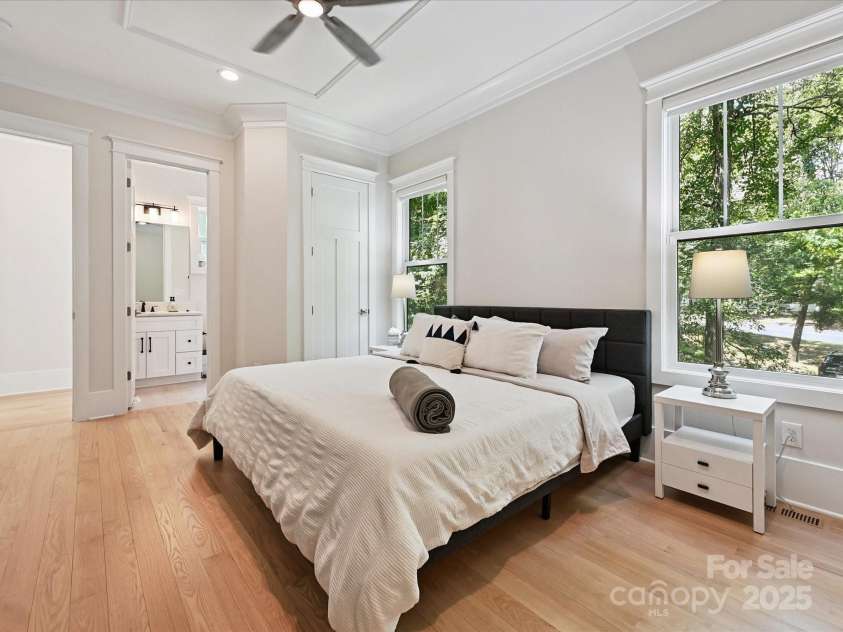 3814 Churchill Road, Charlotte, NC 28211.  MLS# CAR4286763, YatesRealty ID 29320. 