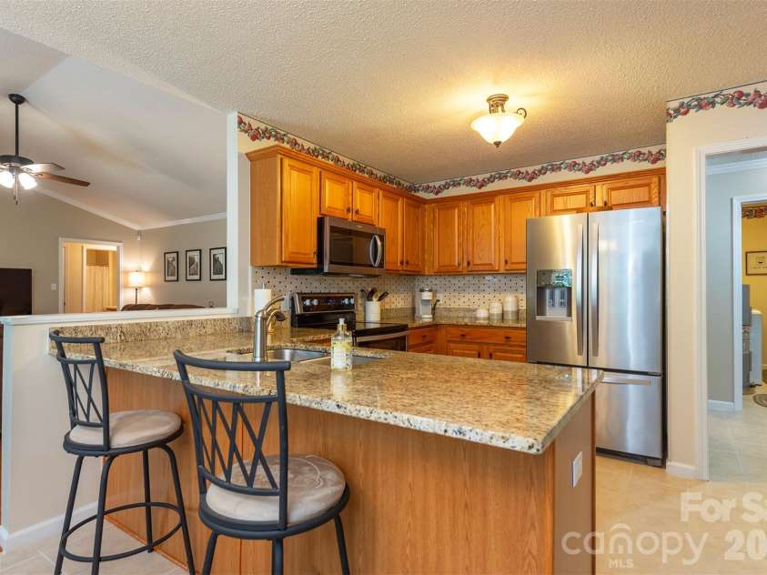 8 Shadowbrook Drive, Weaverville, NC 28787.  MLS# CAR4388489, YatesRealty ID 29322. 