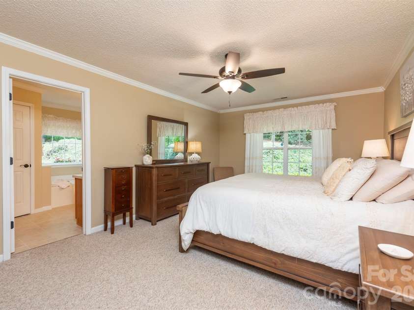 8 Shadowbrook Drive, Weaverville, NC 28787.  MLS# CAR4388489, YatesRealty ID 29322. 