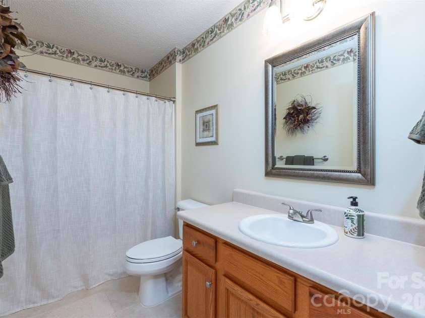8 Shadowbrook Drive, Weaverville, NC 28787.  MLS# CAR4388489, YatesRealty ID 29322. 