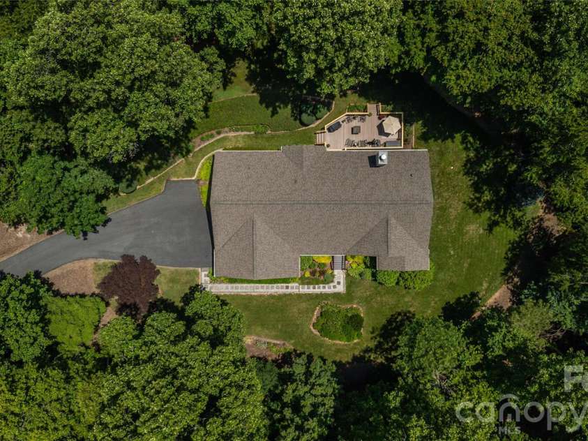 8 Shadowbrook Drive, Weaverville, NC 28787.  MLS# CAR4388489, YatesRealty ID 29322. 