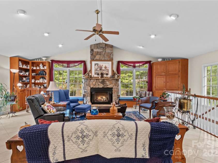 270 Lewis ferry Road, Statesville, NC 28625.  MLS# CAR4283233, YatesRealty ID 29323. 