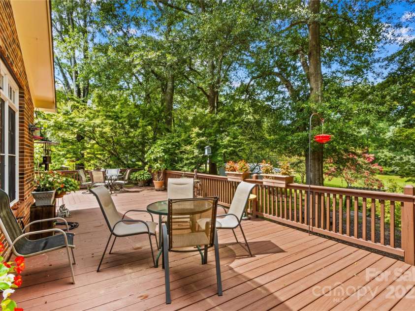 270 Lewis ferry Road, Statesville, NC 28625.  MLS# CAR4283233, YatesRealty ID 29323. 