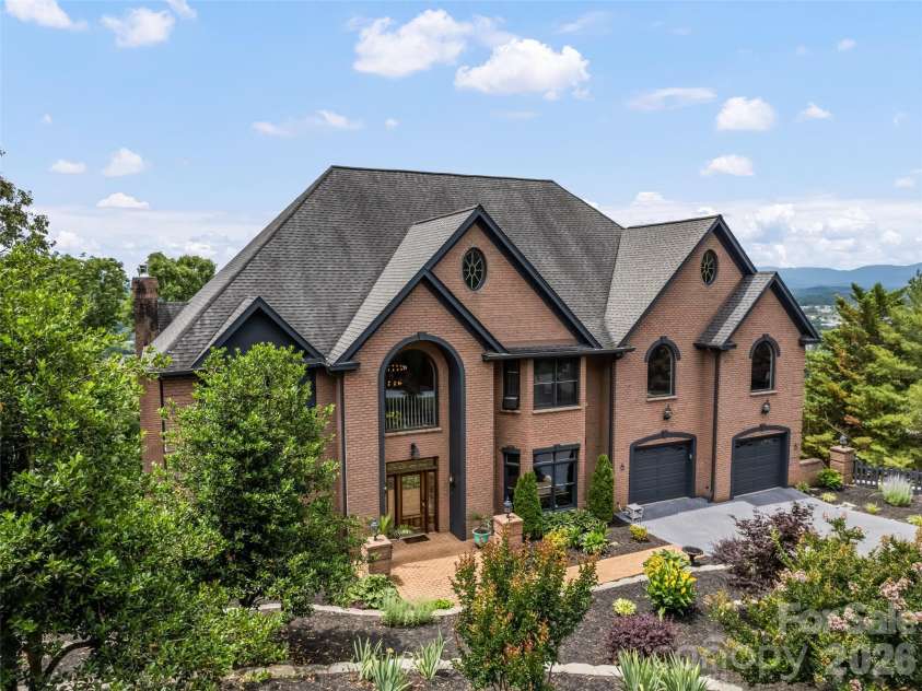 9 Perrion Avenue, Weaverville, NC 28787.  MLS# CAR4389434, YatesRealty ID 29324. 