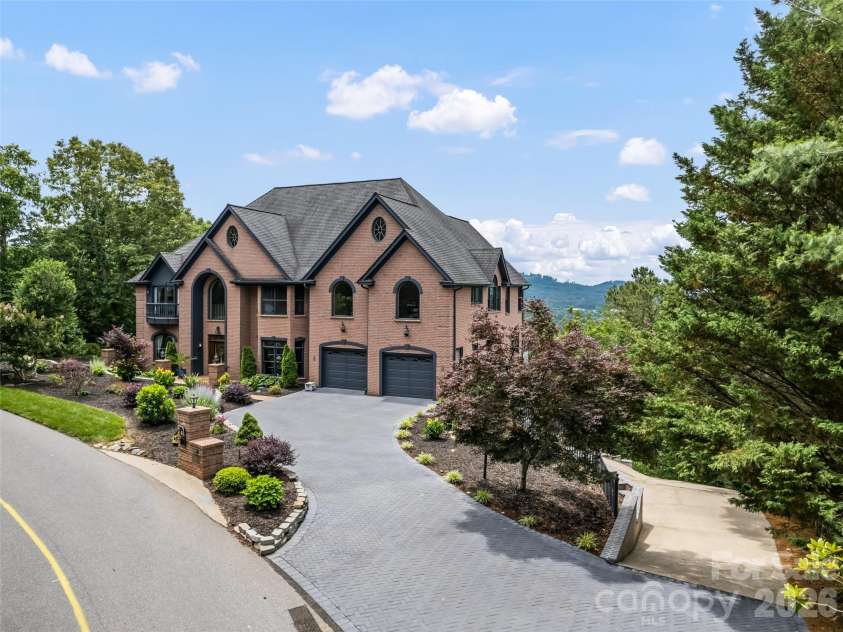9 Perrion Avenue, Weaverville, NC 28787.  MLS# CAR4389434, YatesRealty ID 29324. 