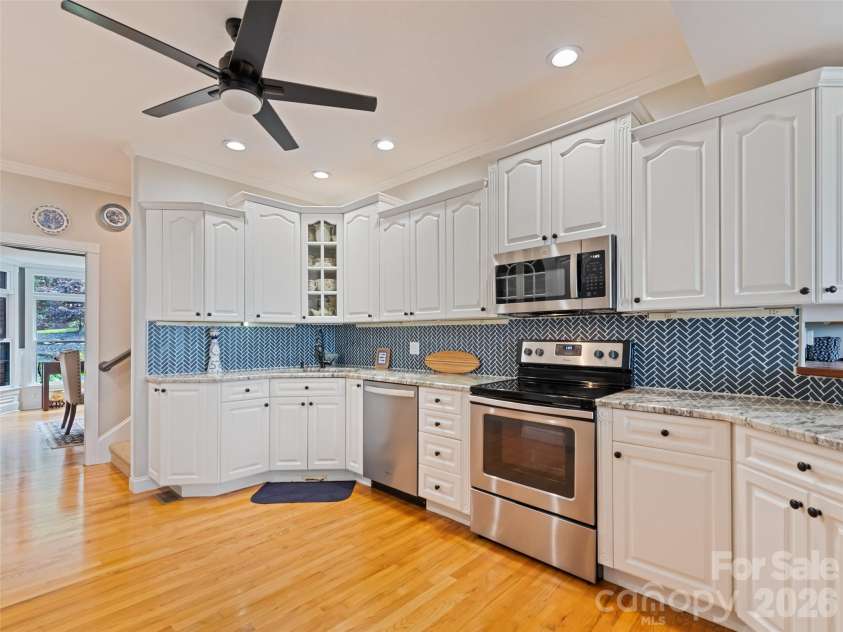 9 Perrion Avenue, Weaverville, NC 28787.  MLS# CAR4389434, YatesRealty ID 29324. 