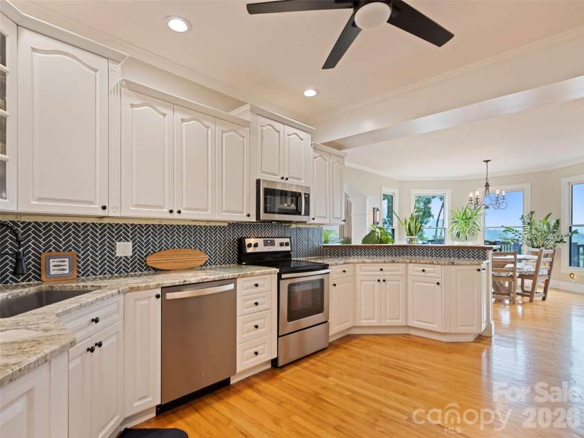 9 Perrion Avenue, Weaverville, NC 28787.  MLS# CAR4389434, YatesRealty ID 29324. 