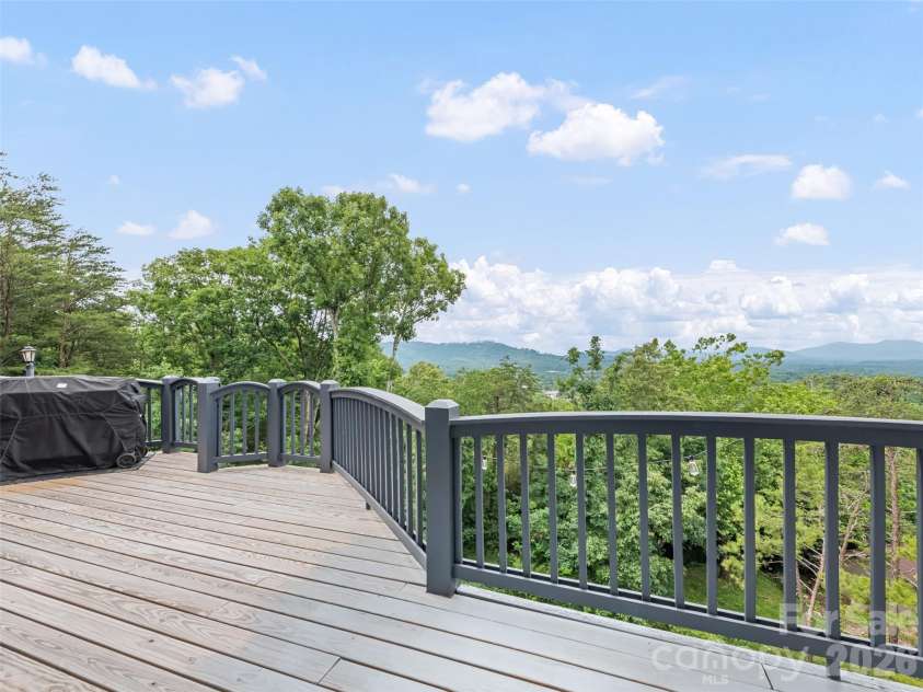 9 Perrion Avenue, Weaverville, NC 28787.  MLS# CAR4389434, YatesRealty ID 29324. 