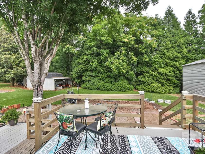 167 Speas Avenue, Boonville, NC 27011.  MLS# CAR4387495, YatesRealty ID 29326. 