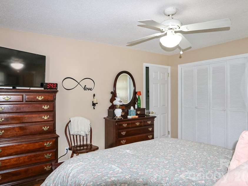 167 Speas Avenue, Boonville, NC 27011.  MLS# CAR4387495, YatesRealty ID 29326. 