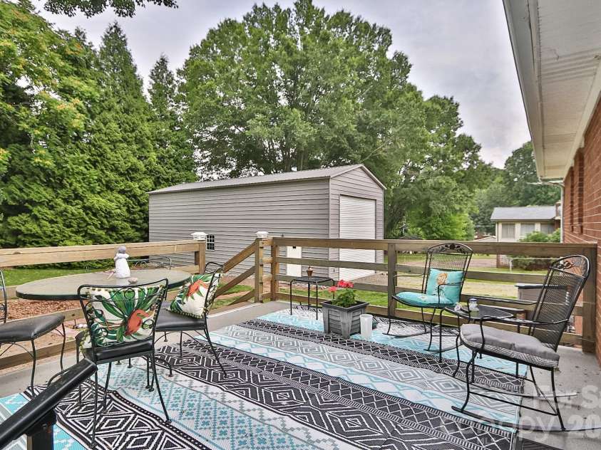 167 Speas Avenue, Boonville, NC 27011.  MLS# CAR4387495, YatesRealty ID 29326. 