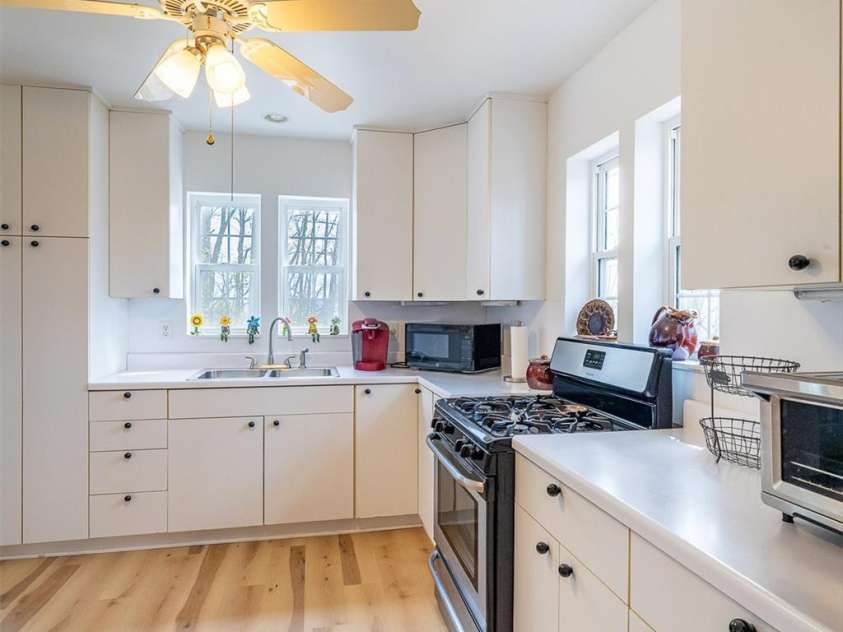 661 Old Chestnut Mountain Road, Newland, NC 28657.  MLS# CAR4250705, YatesRealty ID 29326. 